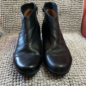EARTH SPIRIT FIONA‎ BLACK LEATHER BOOTS